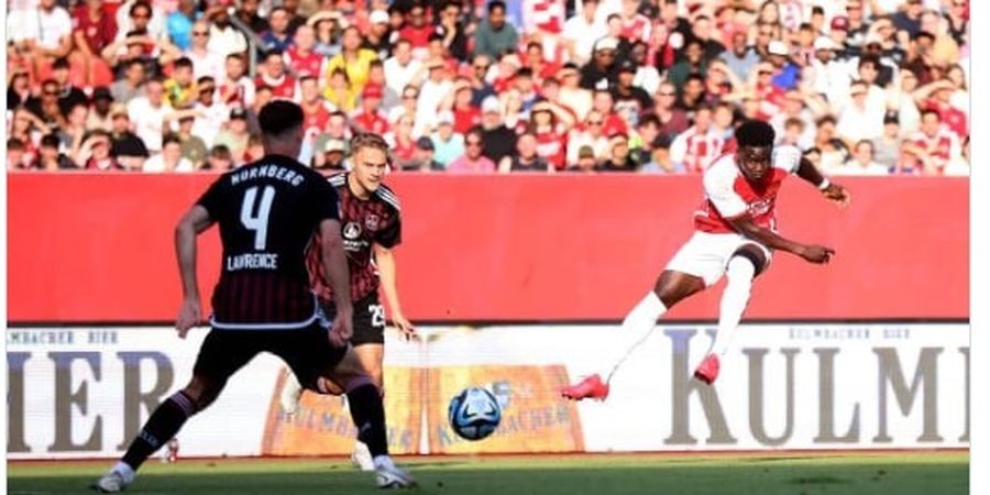 Hasil Pramusim Arsenal - Bukayo Saka Cetak Gol Keren sambil Melayang, Seri Lebih dari Cukup