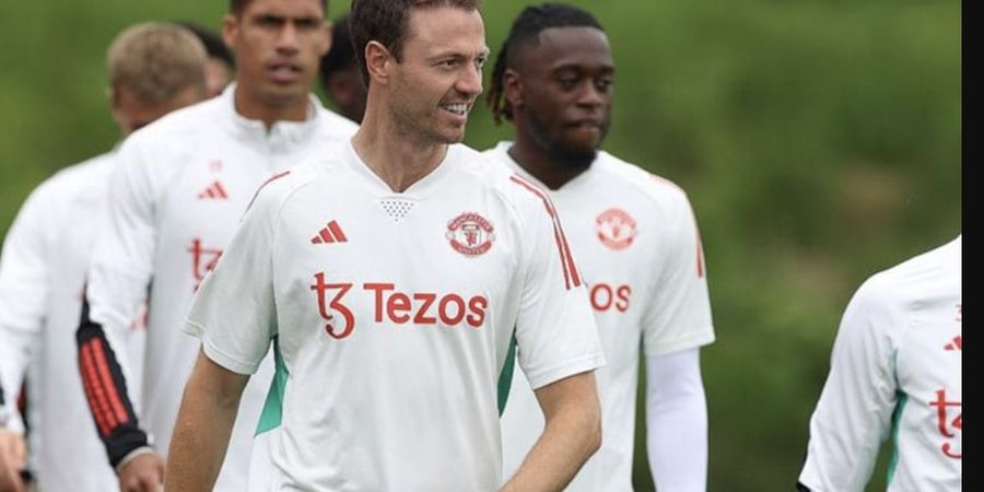 BURSA TRANSFER - Kejutan! Man United Rekrut Kembali Mantan Bek Andalannya, Jonny Evans