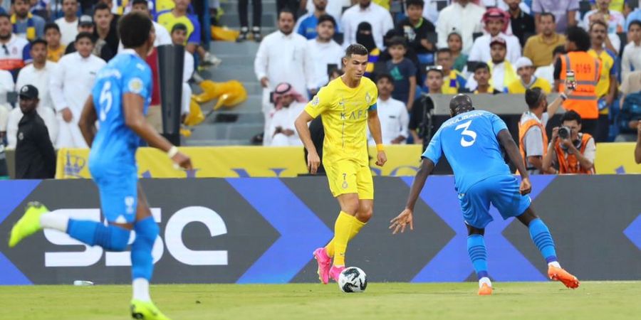 Bawa Al Nassr Juara tapi Tak Terpilih sebagai Pemain Terbaik, Cristiano Ronaldo Protes sambil Tunjukkan Simbol 2 Jari