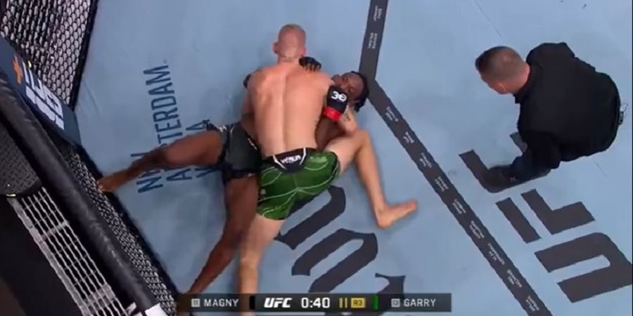 Hasil UFC 292 - Gaya Tengil dan Provokatif Sebanding, Pewaris Conor McGregor Menang Telak