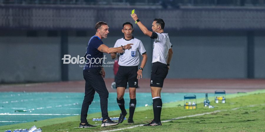 Persija Kalah dari Dewa United, Thomas Doll Banting Pintu usai Tinggalkan Ruang Jumpa Pers