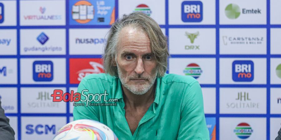 Dewa United Dilumat Persib, Jan Olde Riekerink: Hari yang Gelap