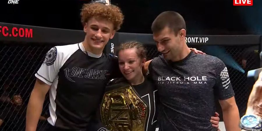 Hasil ONE Fight Night 14 - Kalahkan Peraih Medali Emas Asian Games Jakarta, Danielle Kelly Jadi Juara Dunia