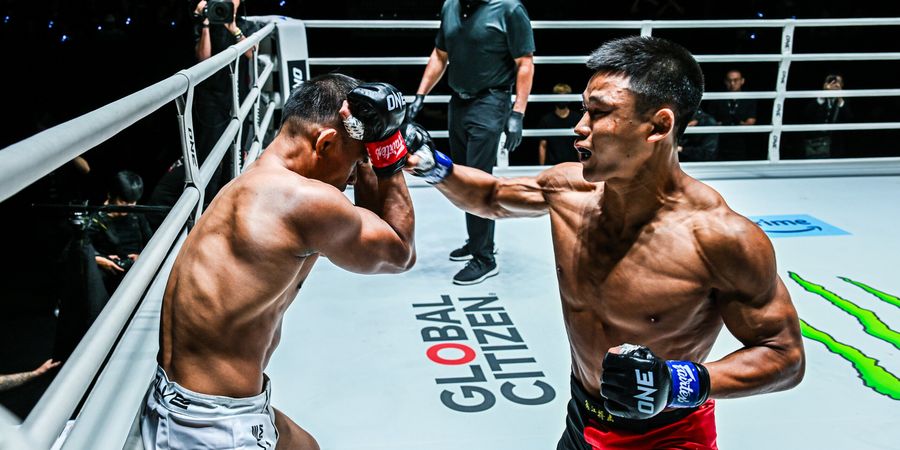 Menang Kontroversial atas Eko Roni Saputra, Hu Yong Masuk 5 Besar ONE Championship