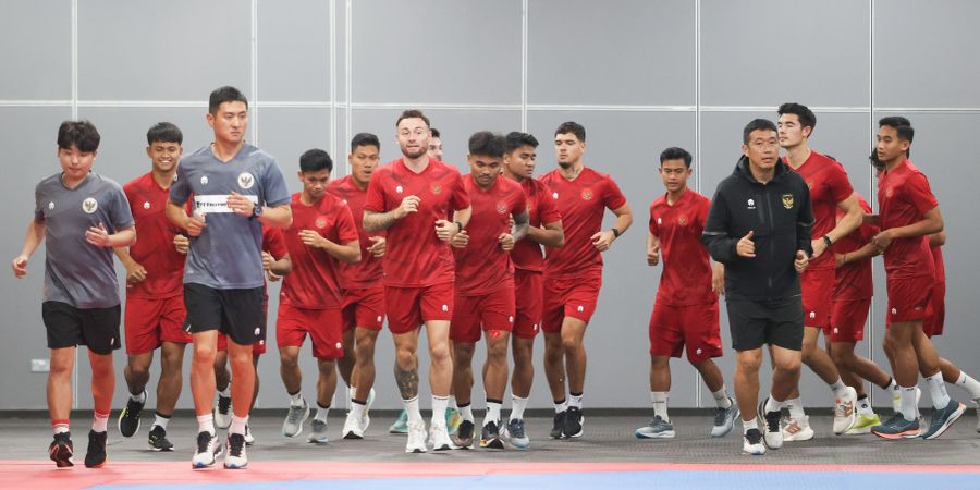 Brunei Alami Hujan Deras, Timnas Indonesia Terpaksa Harus Latihan di Lapangan Indoor