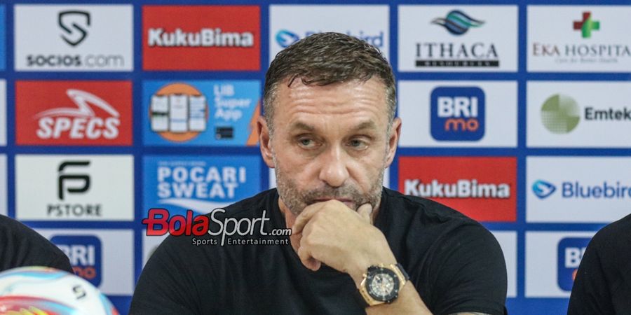 Lini Depan Persija Jakarta Loyo, Thomas Doll Singgung Kebijakan Manajemen Klub