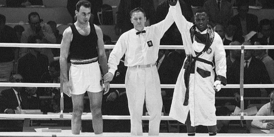 SEJARAH HARI INI - Penakluk Pertama Muhammad Ali Juara Olimpiade dengan Tangan Rusak