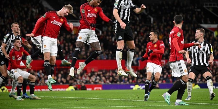 2 Pemain Man United Ketiduran Saat Dibantai Newcastle, 3 Lainnnya Main Seperti Anak SD