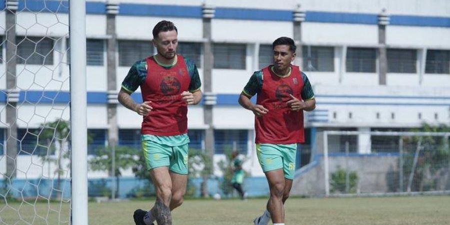 Tak Lagi Tampil sebagai Sahabat, Marc Klok dan Daisuke Sato Akan Bermusuhan pada Laga Mendatang