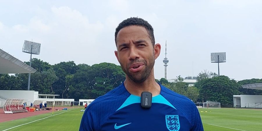 Piala Dunia U-17 2023 - Reaksi Pelatih Timnas U-17 Inggris Latihan di Bawah Cuaca Panas Terik Jakarta