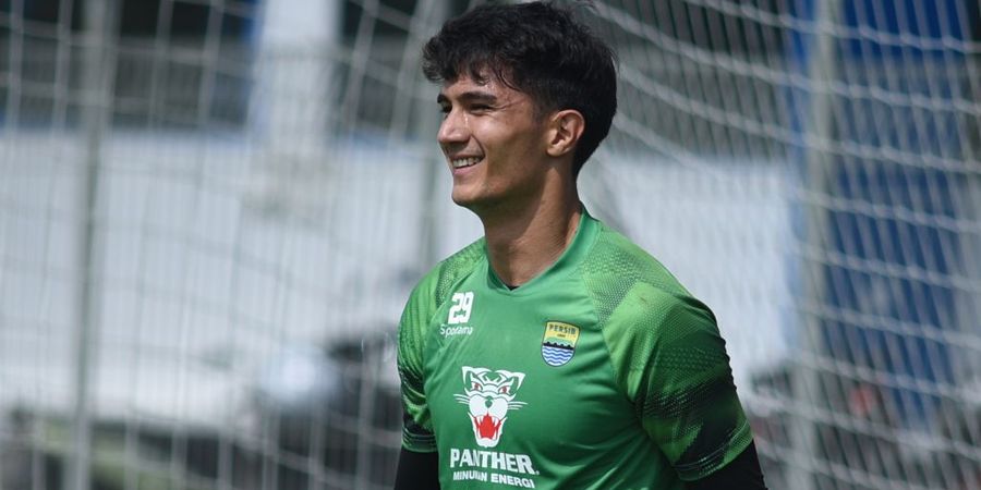 Bongkar Unek-unek, Curhatan Kiper Persib Kevin Ray Mendoza setelah Kebobolan Dua Gol pada Laga Debutnya