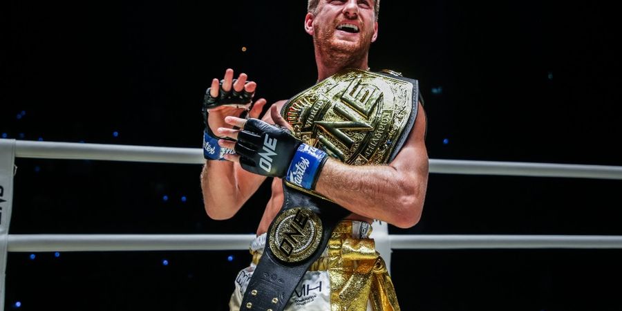 ONE Championship - KO Muay Thai Terbaik 2023 Milik Jonathan Haggerty