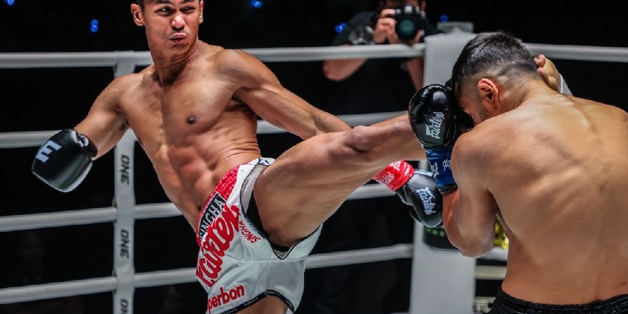 ONE Championship - Tidak Boleh Lengah Lawan Superbon, Meleng Sedikit Kepala Bisa Kena Tebas