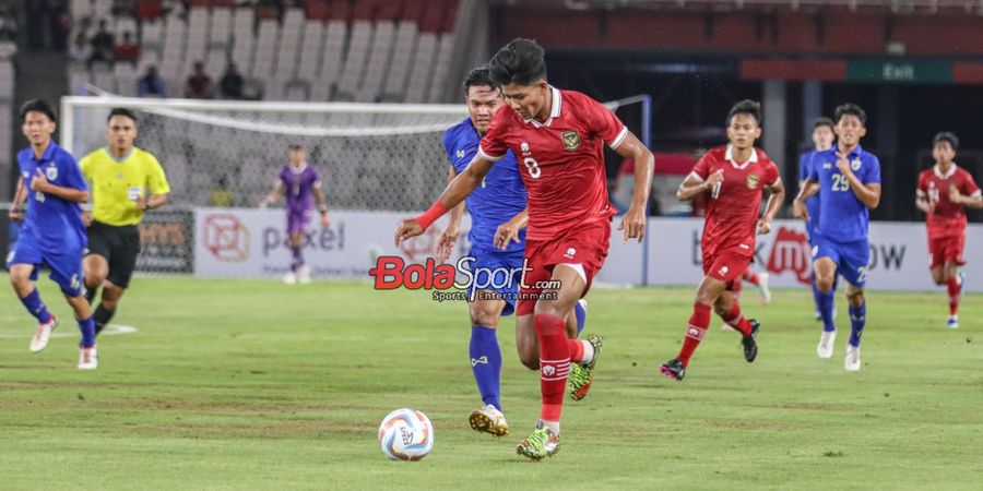 Dirut PPKGBK Buka Suara usai Rumput Stadion GBK Disentil Ketum PSSI