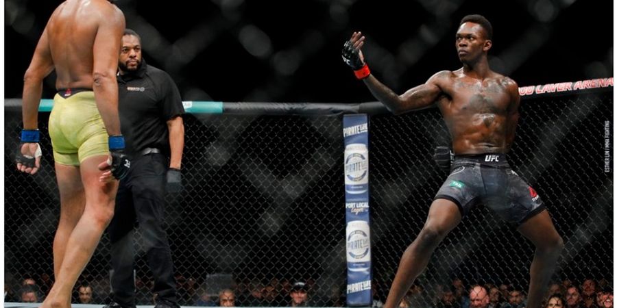 SEJARAH HARI INI - Alih Generasi di Kelas Menengah UFC, Israel Adesanya Kalahkan Idola