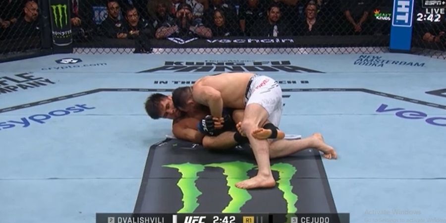 Hasil UFC 298 - Start Doang Kencang, Eks Raja 2 Divisi Dilibas Merab Dvalishvili