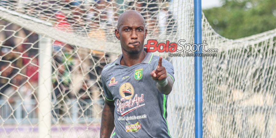 Respon Bijaksana Pelatih Persebaya Soal Gol Bunuh Diri Paulo Henrique