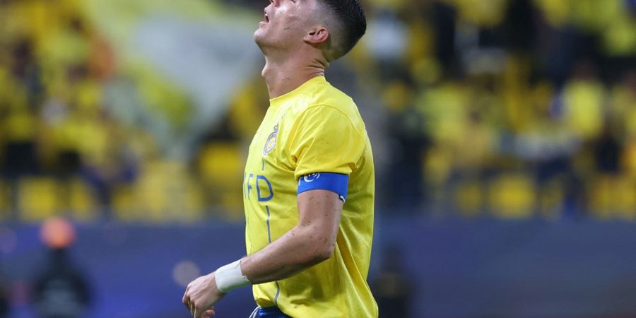 Puasa Gelar 1.185 Hari, Ronaldo Tunjukkan Gestur Bobok karena Capek Gendong Al Nassr?