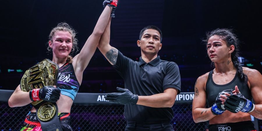 ONE Championship - Remaja Juara Dunia Muay Thai Smilla Sundell Puncaki ONE Fight Night 22