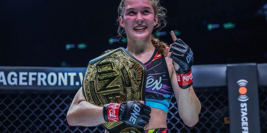 ONE Fight Night 22 - Dikalahkan Timbangan, Smilla Sundell Kehilangan Sabuk Juara sebelum Berlaga