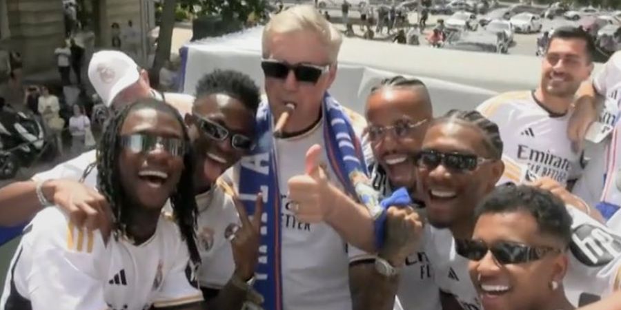 Gokil! Carlo Ancelotti Bikin Ulang Foto Ikonik Saat Real Madrid Gelar Parade Juara Liga Spanyol