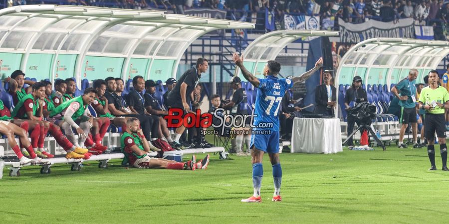 Alasan Penyerang Persib Lakukan Selebrasi Emosional di Depan Bench Bali United