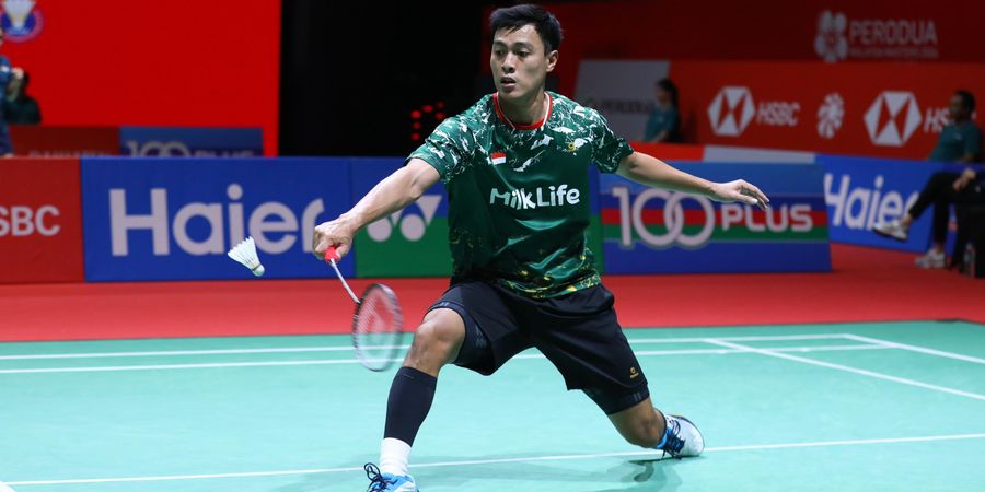 Malaysia Masters 2024 - Senyum Shesar usai Nyaris Permalukan Anders Antonsen, Deputi Axelsen Dibikin Kerja Keras 3 Gim