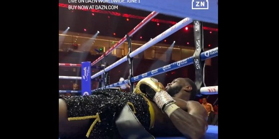 Hasil Tinju Dunia - Dipukul Sampai Melintir Sebelum KO, Waktunya Deontay Wilder Pensiun