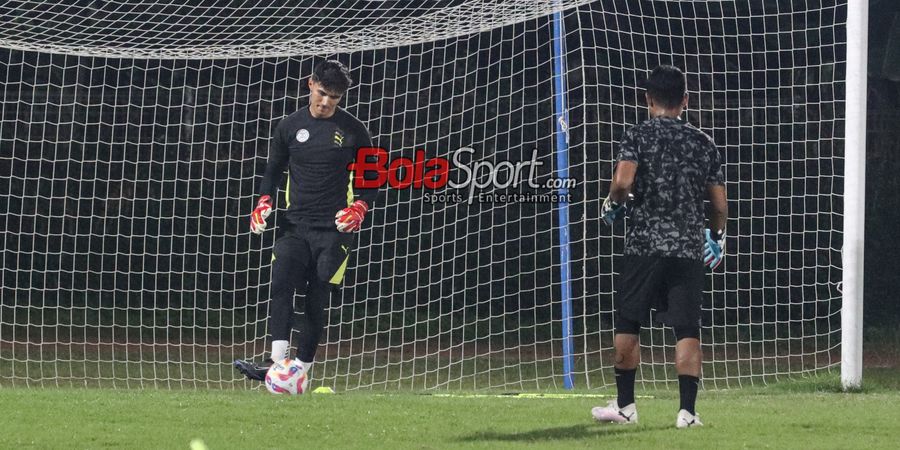 Kevin Mendoza Diskusi dengan Rachmat Irianto dan Marc Klok untuk Laga Filipina Kontra Timnas Indonesia