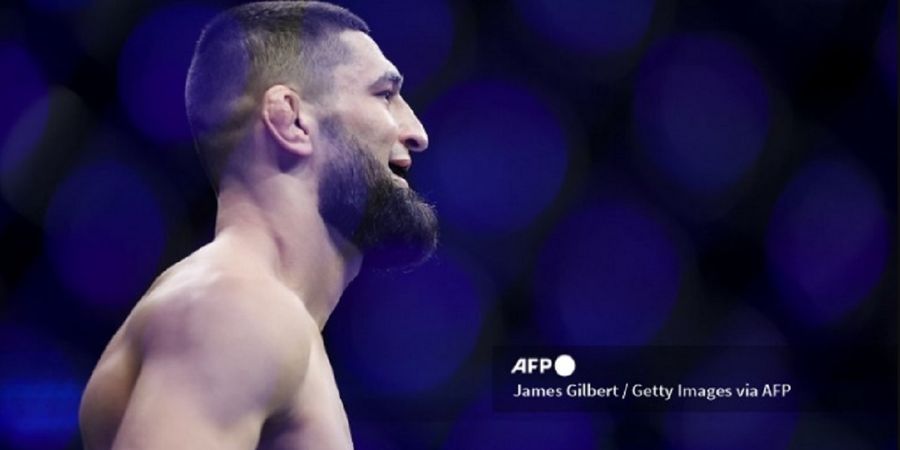 Hasil UFC 308 -  Kesaktian Gulat Khamzat Chimaev Bikin Rahang Robert Whittaker Terkilir di Ronde 1