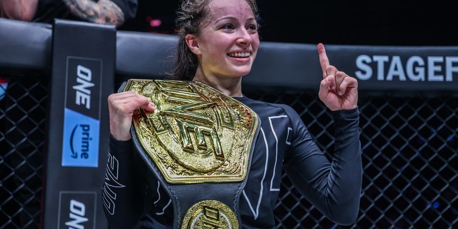 ONE Championship - Perundungan di Balik Perjuangan Danielle Kelly Menjadi Juara Dunia