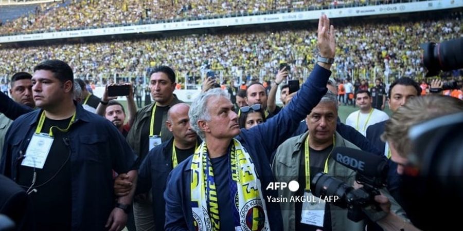 Hasil Kualifikasi Liga Champions - Jose Mourinho Debut, Fenerbahce Langsung Menang Dramatis dengan Hattrick Edin Dzeko