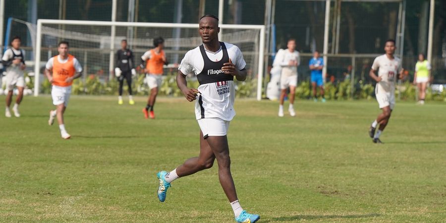 Jadi Pemain Asing Terbaru, Victor Mansaray Terkesan pada Gairah Malut United FC dalam Latihan