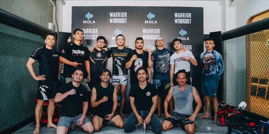 Pencinta MMA Berkumpul, Mola Gelar Warrior Workout bareng Jagoan UFC Jeka Saragih