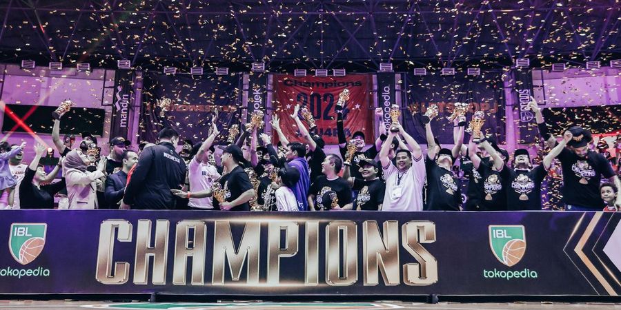 Cerita Manis di Balik Penantian 7 Tahun Pelita Jaya Hingga Berhasil Juara IBL 2024