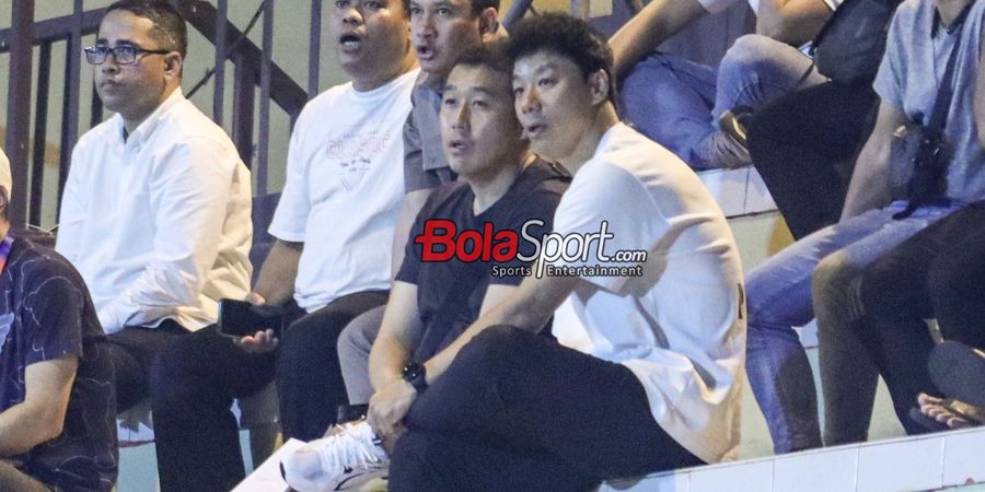 Asisten Baru Shin Tae-yong Pantau Langsung Laga Liga 1 antara Semen Padang Vs Borneo FC