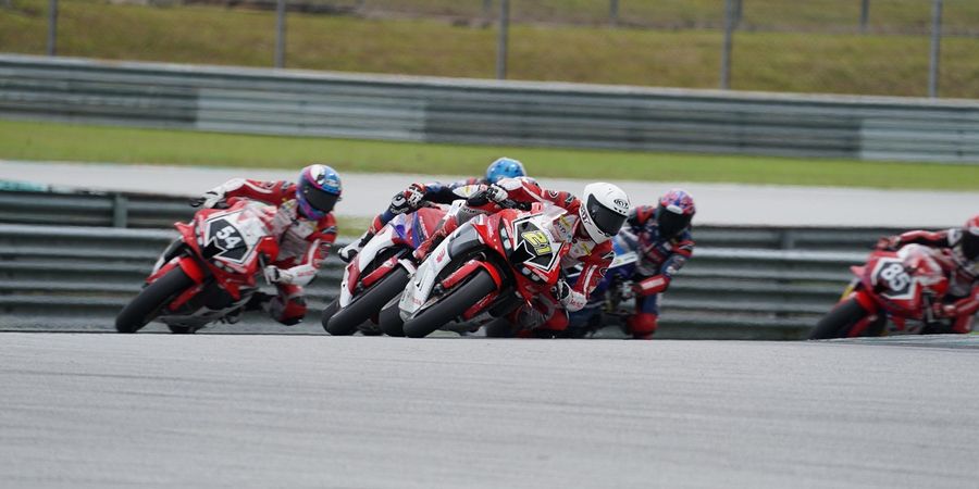 Tradisi Finis Podium Pembalap Astra Honda Terjaga di Balapan Kedua AARC Sepang 2024