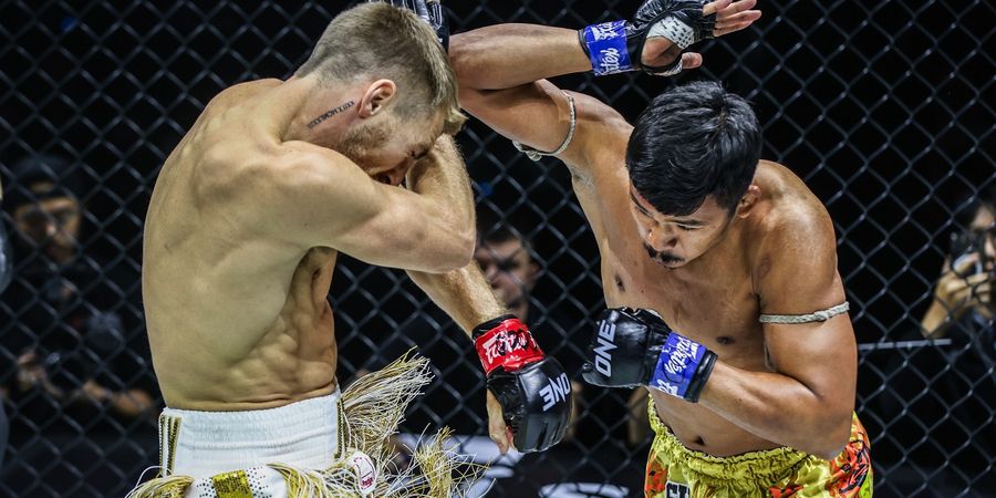 ONE Championship - Komentator UFC Joe Rogan Bedah Betapa Spesialnya Sikutan Superlek