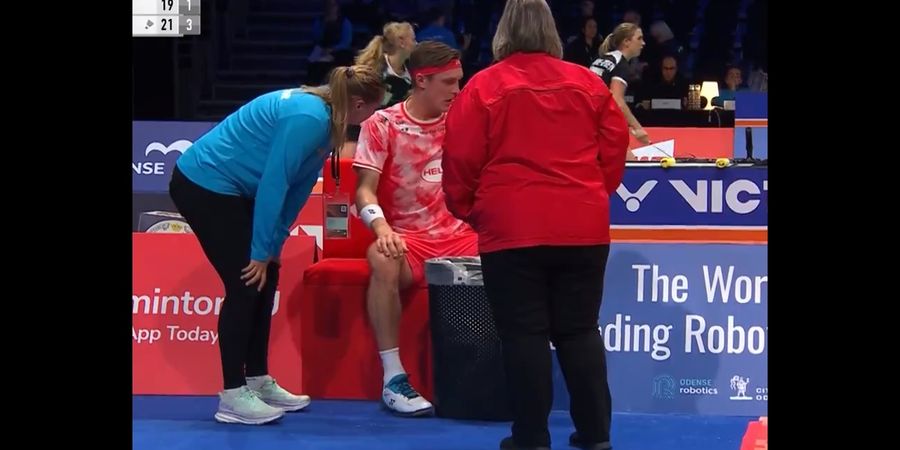 Denmark Open 2024 - Viktor Axelsen Kalah Setelah Muntah, Kecewakan Titisan yang Terlanjur Antusias dengan Laga Ketat