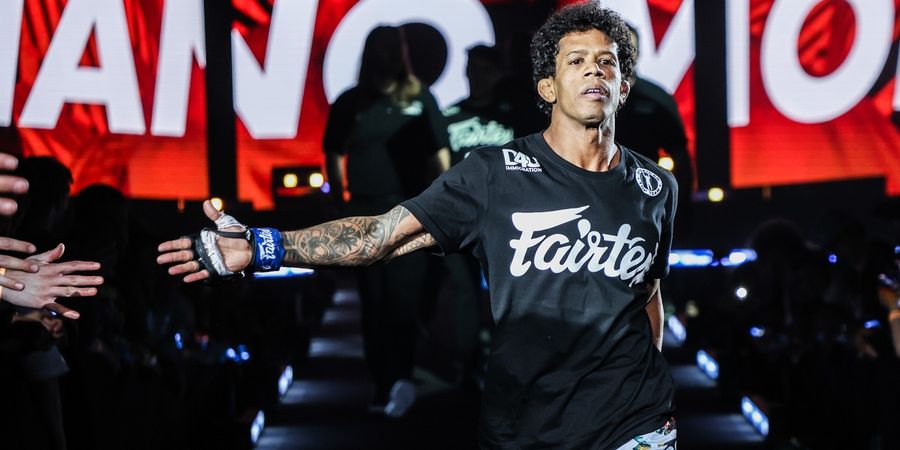 ONE Championship - Tumbuh Tanpa Mengenal Sosok Ayah Jadi Motivasi Adriano Moraes untuk Banggakan Anaknya