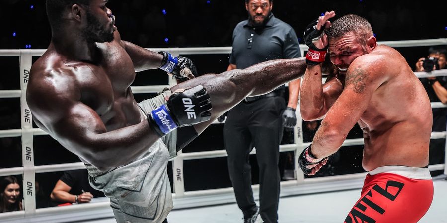 ONE Championship – Rebut Takhta Kelas Berat MMA, Reug Reug Dapat Ucapan Selamat dari Presiden Senegal