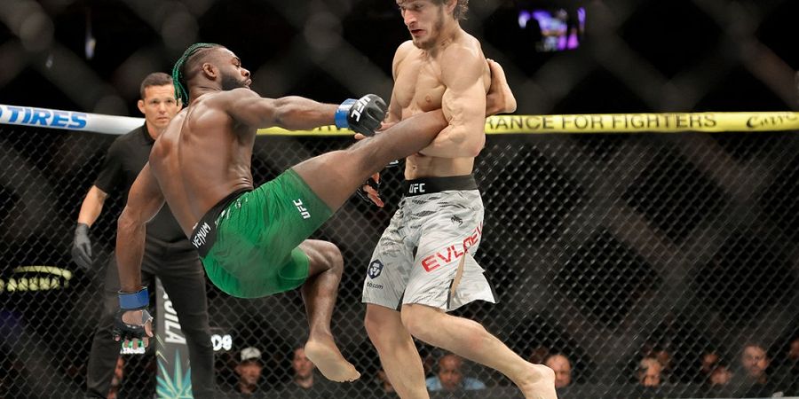 Hasil UFC 310 - Dipeluk Lalu Dibanting, Rekor Tak Terkalahkan Movsar Evloev Selamat dari Mantan Juara Aljamain Sterling