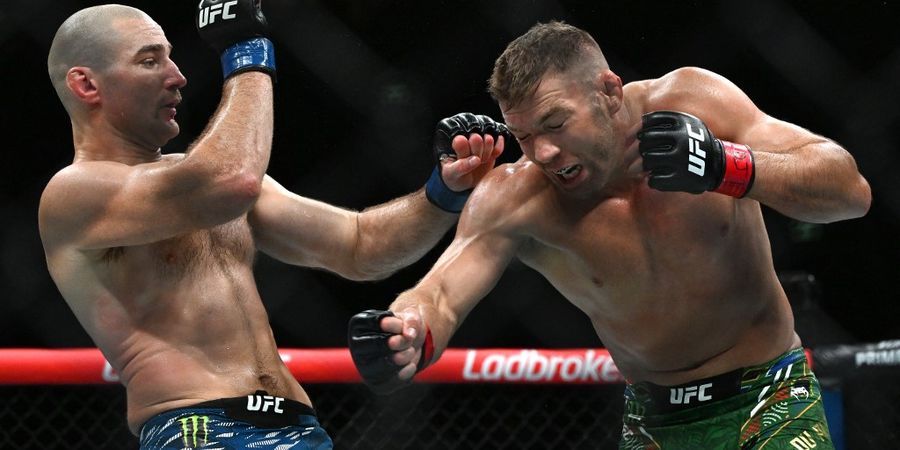 Hasil UFC 312 - Takhta Kelas Menengah Tak Tergeser, Du Plessis Hancurkan Hidung Sean Strickland