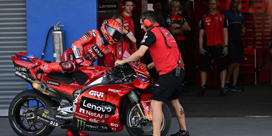 Tes Pramusim MotoGP 2025 - Kecuali soal Mesin, Pecco Bagnaia Tak Semulus Marc Marquez dengan Motor Baru Ducati