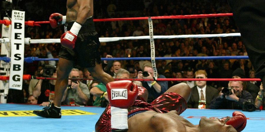 SEJARAH HARI INI - Tidak Fit tetapi Habisi Lawan dalam 49 Detik, Mike Tyson Raih Kemenangan Terakhir