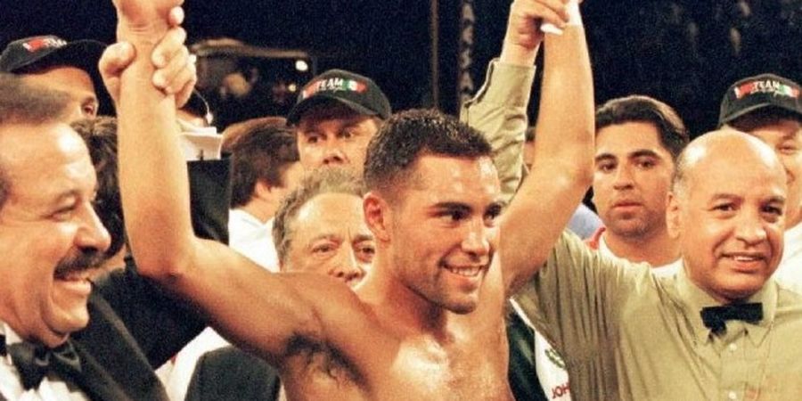 SEJARAH HARI INI - Habis Alami Kekalahan Pertama, Si Anak Emas Oscar De La Hoya Langsung Juara Dunia Lagi dengan 2 Sabuk