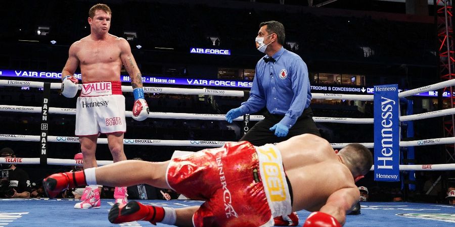 SEJARAH HARI INI - Kena COVID-19 dan Latihan Hanya Sebulan, Canelo Alvarez Masih Terlalu Kuat, Lawan Menyerah dalam 3 Ronde