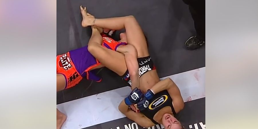 SEJARAH HARI INI - Kuncian Armbar Kelima Beruntun Antar Ronda Rousey Jadi Juara Pra-UFC