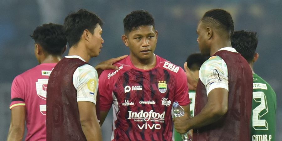 Kevin Mendoza Komentari Debut Pahit Kiper Muda Persib Bandung