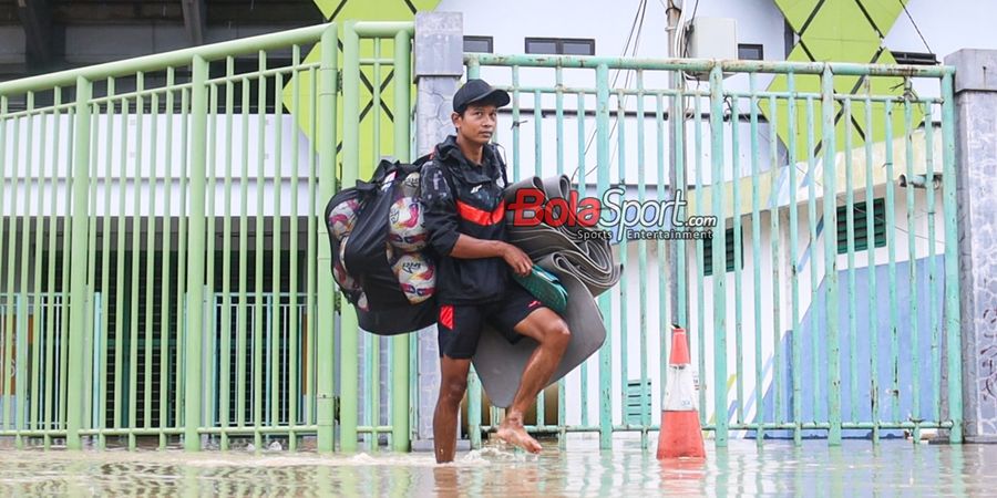 BREAKING NEWS - Stadion Patriot Banjir, Laga Persija Vs PSIS Pindah ke Indomilk Arena